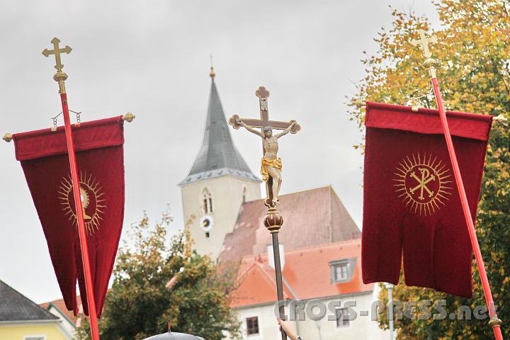 2012.10.07_08.41.11.jpg - Die Pfarrkirche St.Michael wurde im 13. Jahrhundert erbaut.