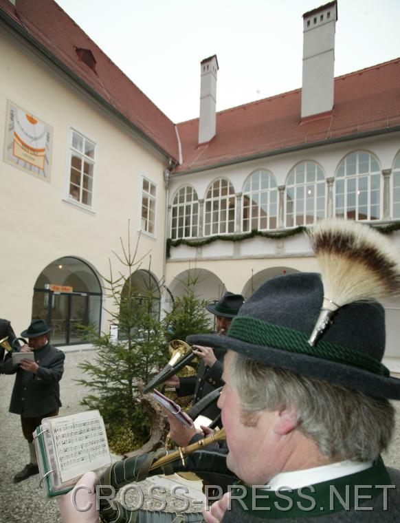 06.12.01_007b Jagdhornbl�ser