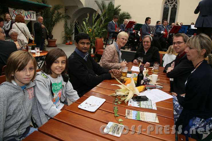 2016.09.25_10.48.29.jpg - VIP-Tisch