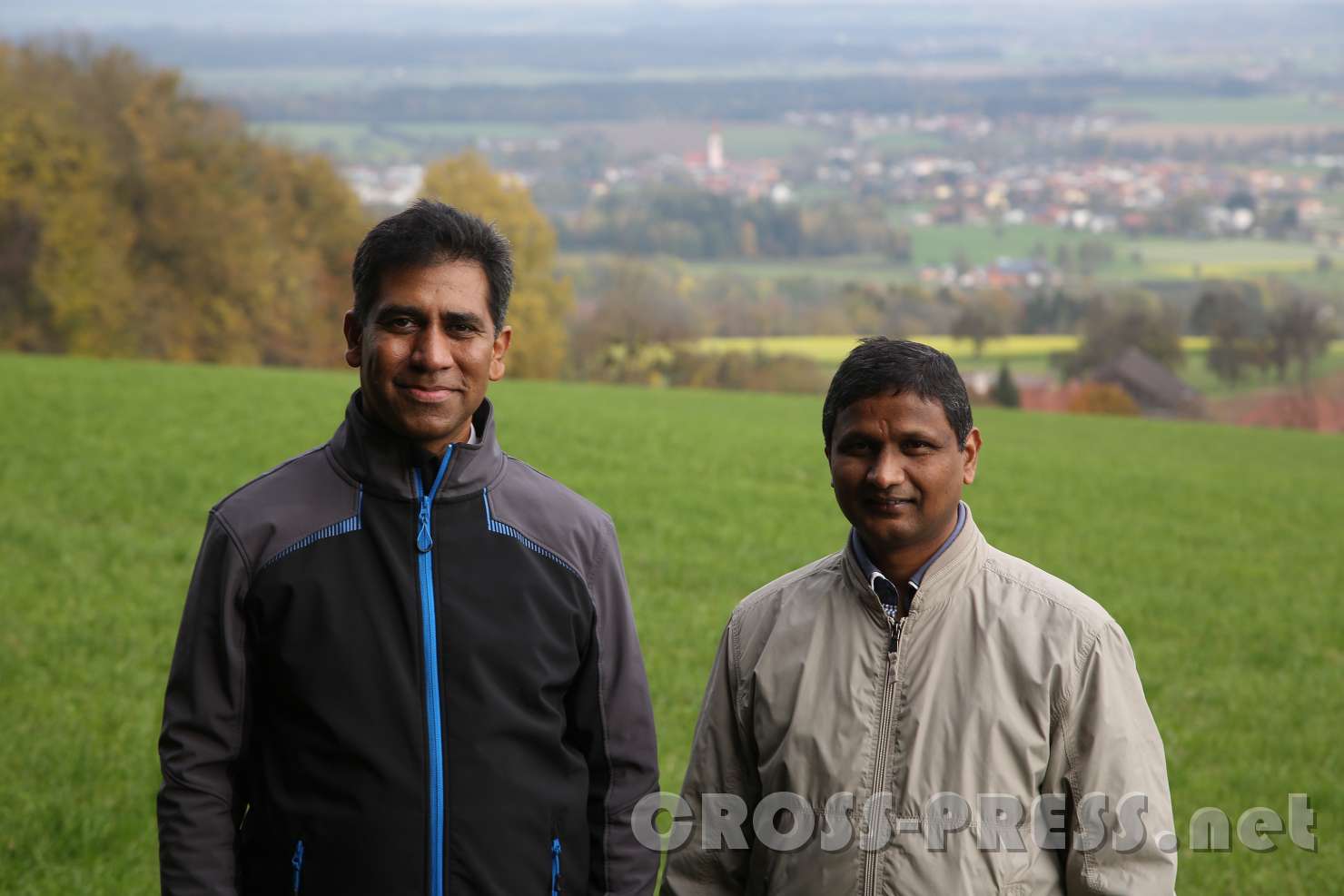 2017.10.26_10.18.28.jpg - Heimatsleute in exotischer Fremde.  :)