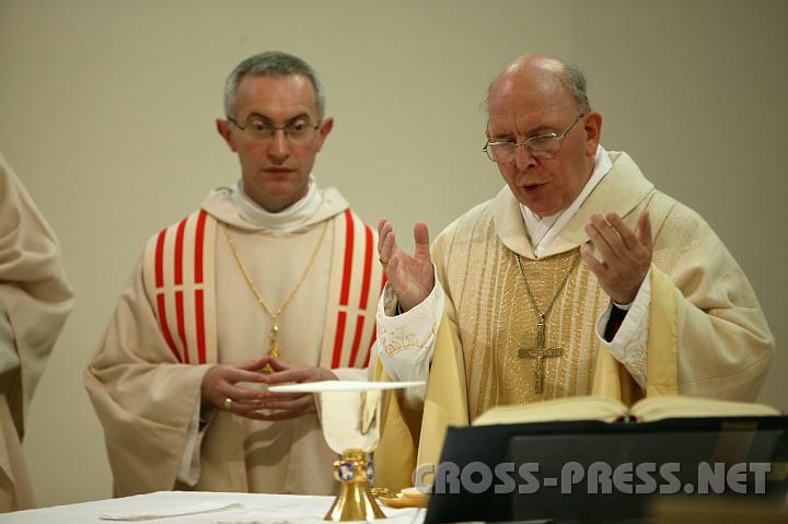 2008.10.02_11.21.06.JPG - Weihbischof Dr. Anton Leichtfried und Bischof DDr. Klaus K�ng