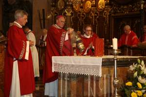 PriesterWeihe Christoph Hofstätter u. Alexander Fischer Inzensierung