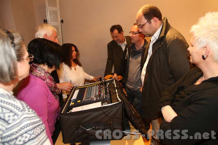 2014.11.23_16.57.47.jpg - Interessenten für Mobilstudio-Übertragungen