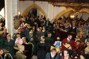 Goldhauben und Trachten-Wallfahrt