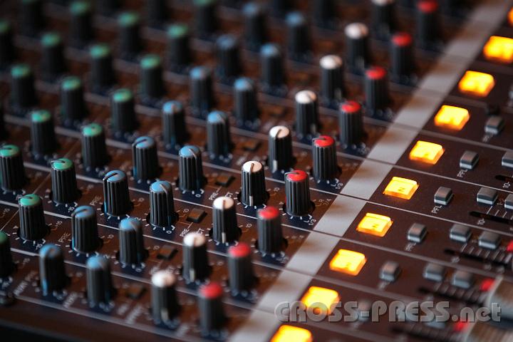 2011.05.20_20.12.54.jpg - Kann man überhaupt noch beten ohne high-tech Unterstüzung ? ;)))