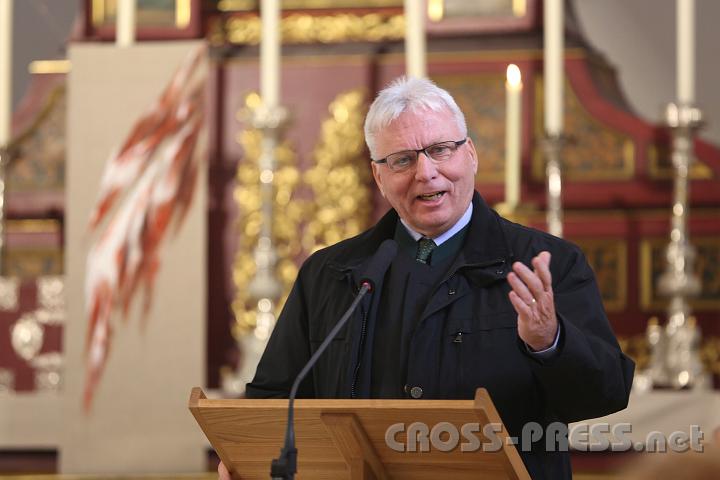2013.11.10_11.56.13_01.jpg - Mag. Wolfgang Mair, Bürgermeister von Waidhofen/Ybbs, bei seiner Ansprache.