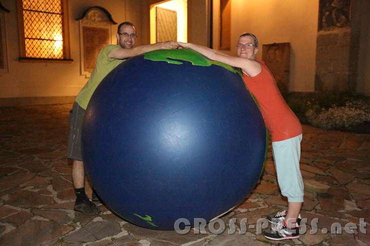 2015.05.29_22.42.10.JPG - Den Weltumarmen