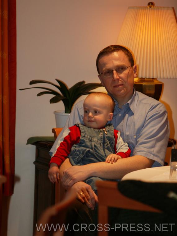 06.04.01_169 Kinder:  liebe kleine Menschenzwerge ... aber auch unsere Lehrer ?!?