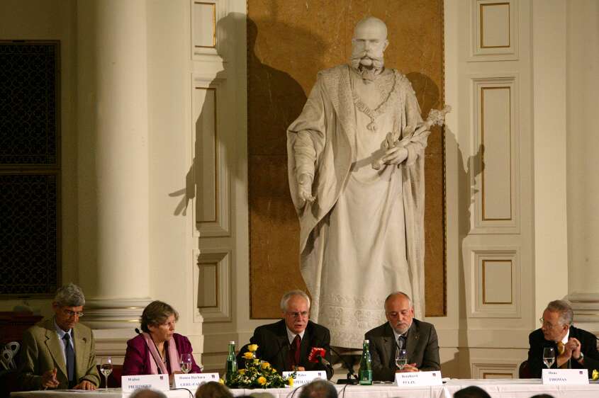 Interdisziplin�rer Kongress 'Religiosit�t in Psychiatrie und Psychotherapie' 2007