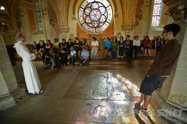 2008.07.05_08.48.42.JPG - F�hrung durch Stift Heiligenkreuz mit Fr. Coelestin