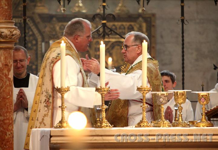 2009.04.12_10.01.59.jpg - Friedensgru� in �sterlicher Freude.