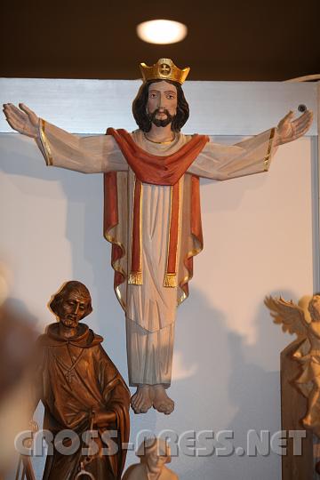 2009.10.08_15.28.58.jpg - Christk�nig - geschnitzt von Hans-Joachim Seitfudem.