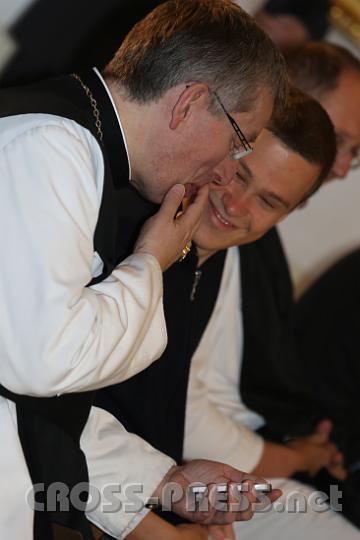 2012.04.28_08.28.23.jpg - "Das ist aber lustig."  ;)