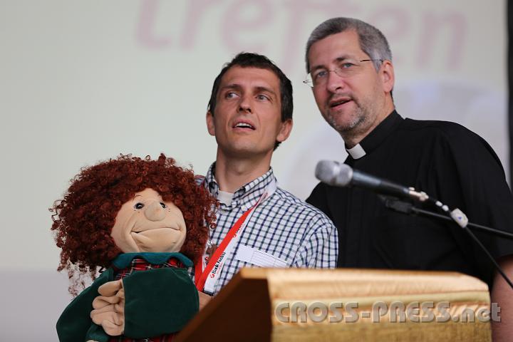 2012.07.20_09.29.30.jpg - 3 Profi - Moderatoren: Emma, Robert und Hw. Andreas.