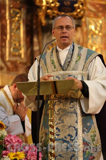 2012.07.21_12.09.06.jpg - Der Doppelpfarrer von Pöllau und Pöllauberg, Roger Ibounigg, spricht die Schlussworte.