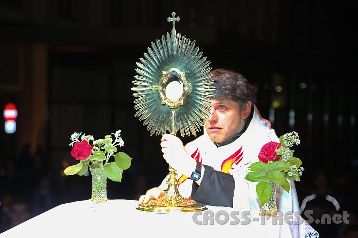 2013.05.31_21.25.16.jpg - Anbetung