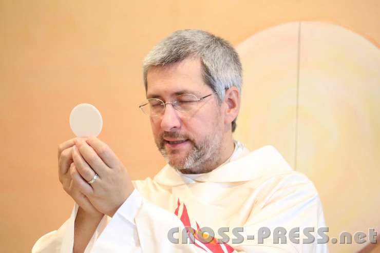 2013.10.06_11.54.44.jpg - Elevation des Leibes ...