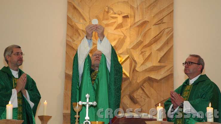 2014.01.18_12.28.19.jpg - Elevation des Leibes Christi