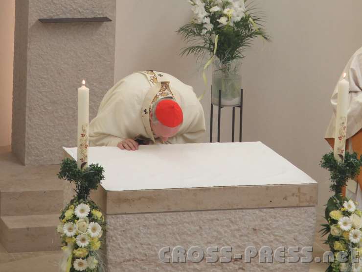 2014.06.26_11.08.23.jpg - Altarkuss