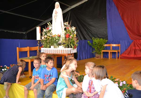 Morgenlobpreis und Kinderprogramm