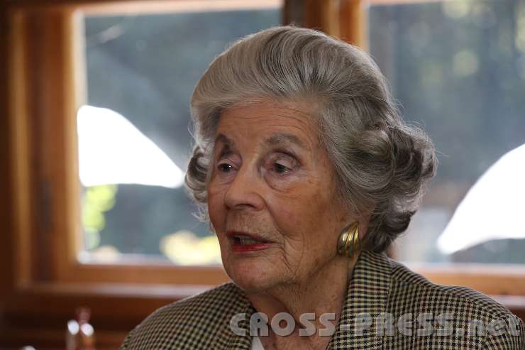 2014.09.16_12.07.44.jpg - Fürstin Marianne zu Sayn-Wittgenstein