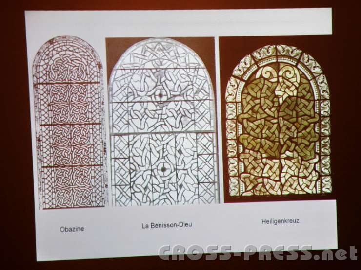 2014.11.14_16.41.08.jpg - Ein Heiligenkreuzer Glasfenster im Vergleich.