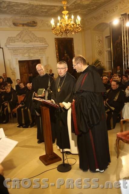 2014.11.14_17.34.55.jpg - P. Kosmas Thielmann, Abt Maximilian Heim und P.Karl Wallner bei der akademischen Feier im Kaisersaal.