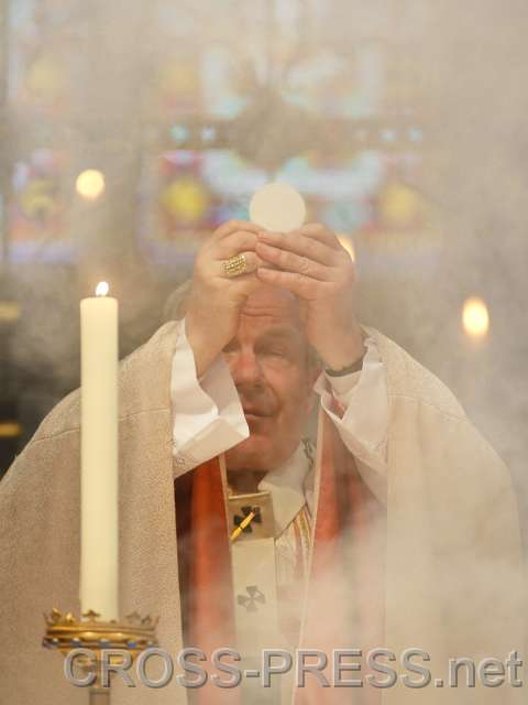 2015.04.30_16.09.30_c.JPG - Elevation, Kardinal Schönborn