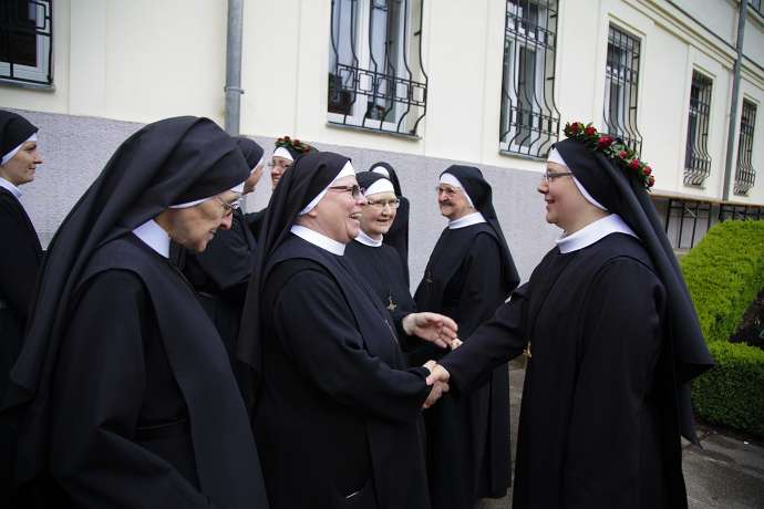 Ewige Profess von Sr.Faustine u. Sr.Nathanaela OSB