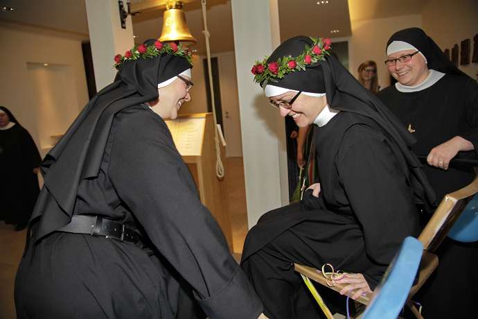 Ewige Profess von Sr.Faustine u. Sr.Nathanaela OSB