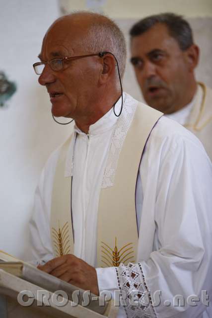 2015.08.02_11.32.41_01.jpg - Župnik don Božo Škember