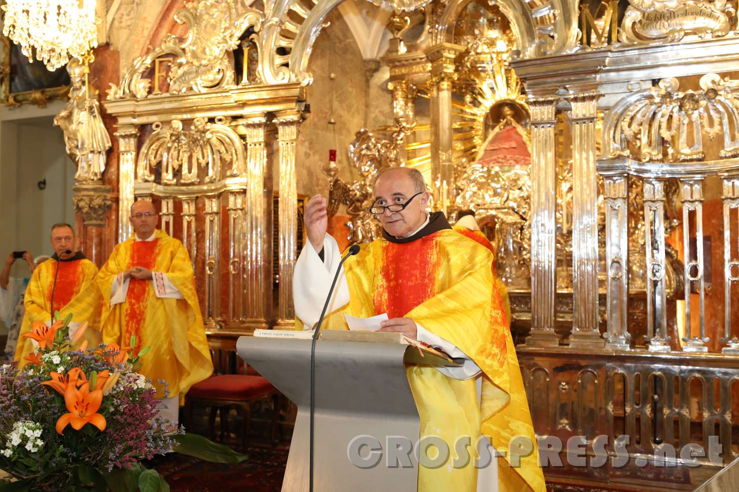 2017.06.24_11.18.50_01.jpg - Worte des Leiters der Kroatischen Katholischen Mission Linz, Pater Antun Hajmiler.