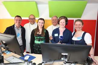 Samstag Hl.Messe mit Bischof Glettler in der Basilika Wilten und Segnung des Studios im Leuthaus.