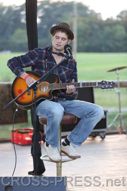 2014.09.05_19.09.32.jpg - Andreas Hruska