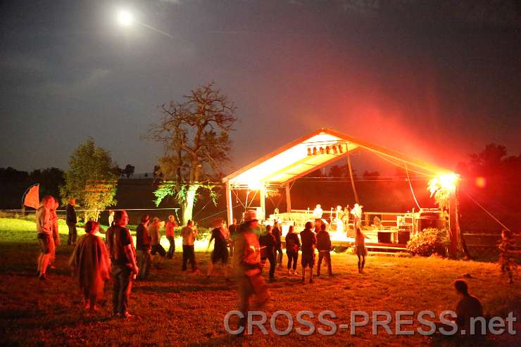 2014.09.05_21.50.03.jpg - "Das Großmütterchen Hatz"