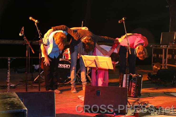 2014.09.05_22.06.23.jpg - "Das Großmütterchen Hatz"