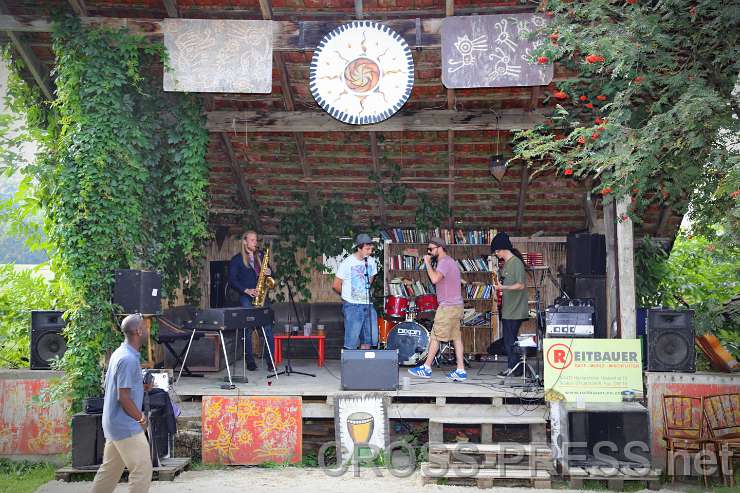 2014.09.07_14.23.26.jpg - "The Turner Brothers"