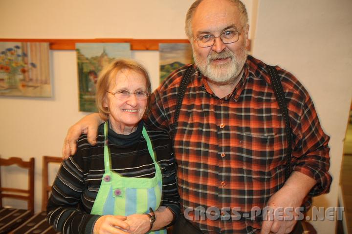 2009.12.02_21.14.27.jpg - Aquarellk�nstlerin K�the ist G�rtnerin und Floristin, der b�r(t)ige "Buddy" Tischler von Beruf.