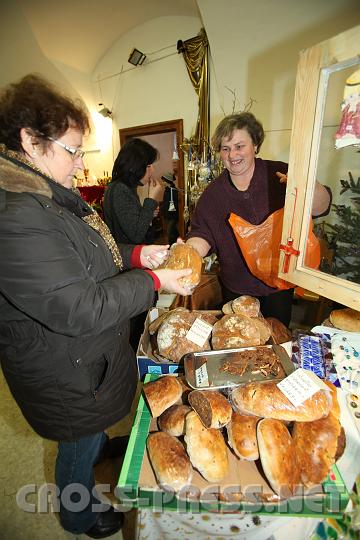 2009.12.13_12.53.09.jpg - K�stlich duftet und schmeckt das Bauernbrot!