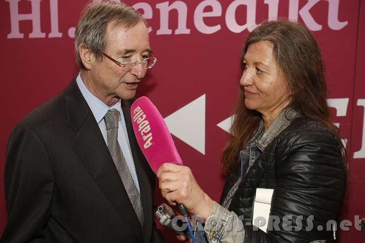 2016.04.01_11.10.44_00.JPG - Dr. Christoph Leitl beim Interview