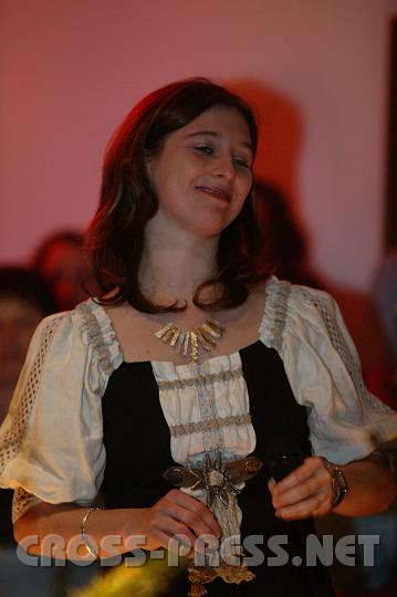 2007-12-16_17.48.52.JPG - Volksmusiks�ngerin Andrea Gruber.