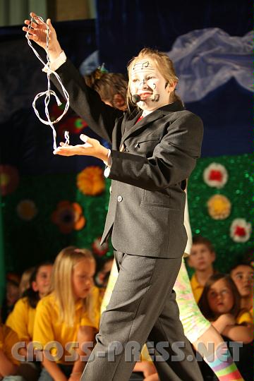 2010.06.26_20.01.17.jpg - Die Musiker, der Ohrwurm, Komponist und die Gute Laune machten einen (Violin-)Schl�ssel f�r das Elfenreich.