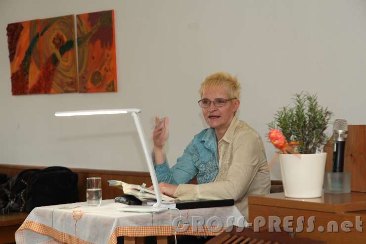 2016.03.05_15.12.29.jpg - Regina Lidlgruber liest aus ihrem Buch: "Die Frau im Truck - 60 Kilo auf 40 Tonnen. Autobiografie einer Fernfahrerin".