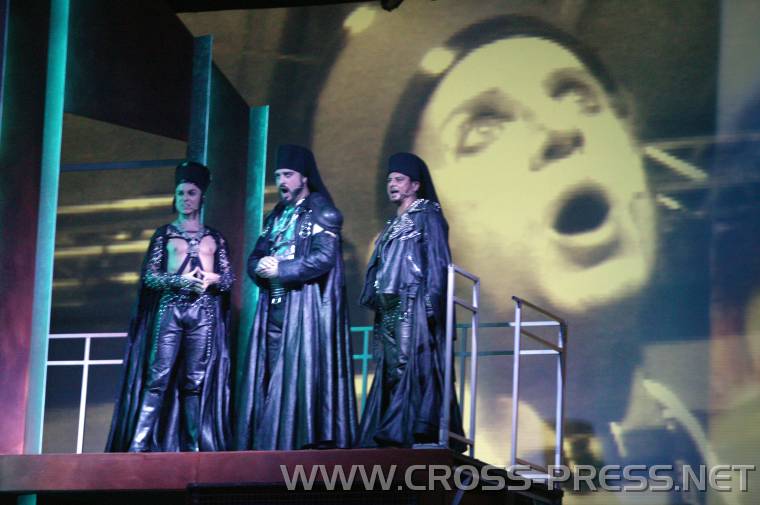 05.07.20_040 B�sewichte aus dem Tempel.