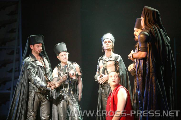 05.07.20_052 Judas bei den Tempelpriestern.