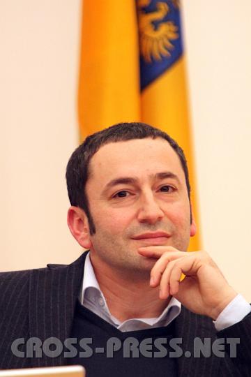 2009.03.17_19.27.39.jpg - Mag. Murat D�zel, N� Landesakademie, stv. Leiter Fachstelle f�r Integration