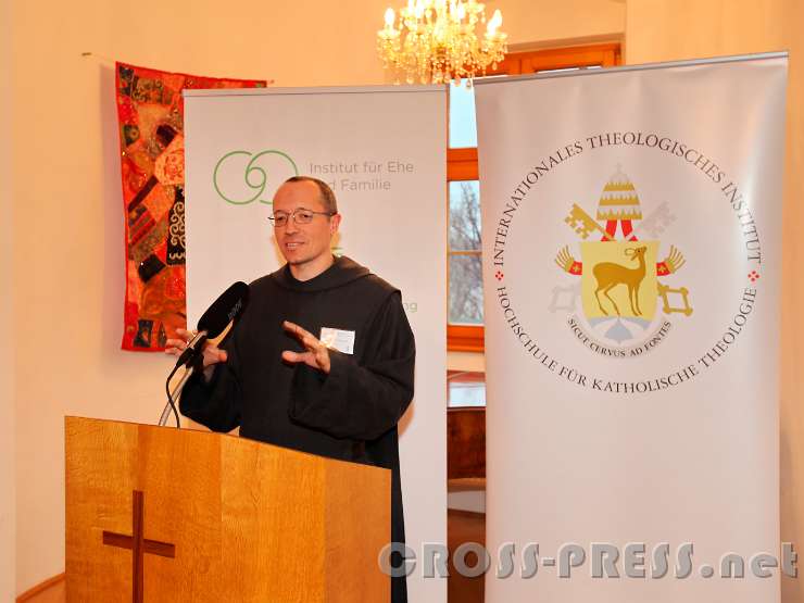 2017.01.21_16.29.46.JPG - Pater Luc Emmerich: "Liebe ist ... missionarisch.  Familie sein – Mission ohne Worte."