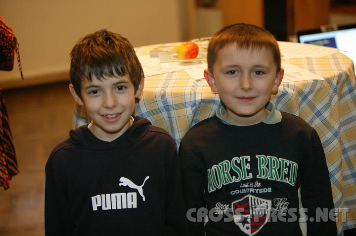 2009.01.16_20.45.55.JPG - Friedrich der Jungwirt (rechts) mit Freund.