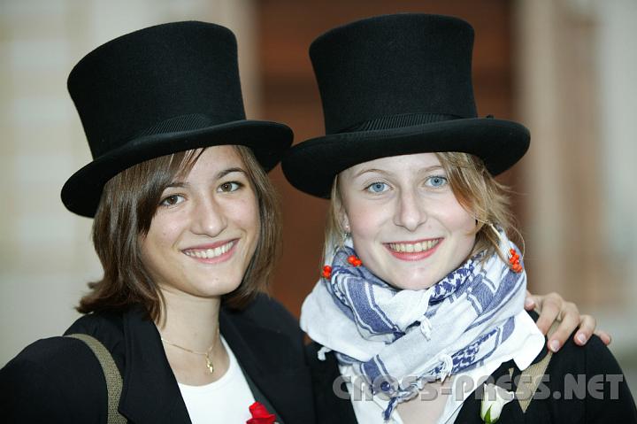 2008.06.13_18.08.29.JPG - Freundschaften unter "Altseitennstettnner|inenn" halten ein Leben lang.