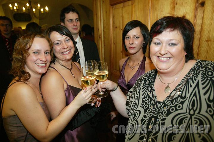 2009.01.10_21.44.56.JPG - JRK-Leiterinnen Simone Mayr, Elfriede Hirtenlehner, Cornelia Stelzeneder und Ingrid Kaubeck.